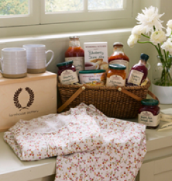 Farmhouse Pottery Mothers Day Giveaway prize ilustration